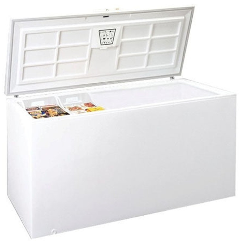 Summit WCH25 Household Chest Freezer With Lock And Extra Large 25 C.F. Storage Capacity