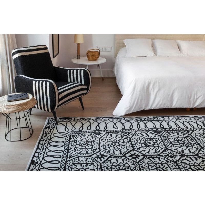 BOW Rug