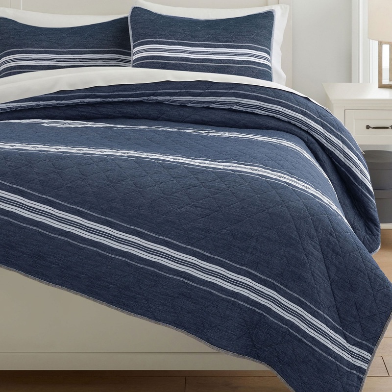 Windward Stripe Reversible Quilt – Navy