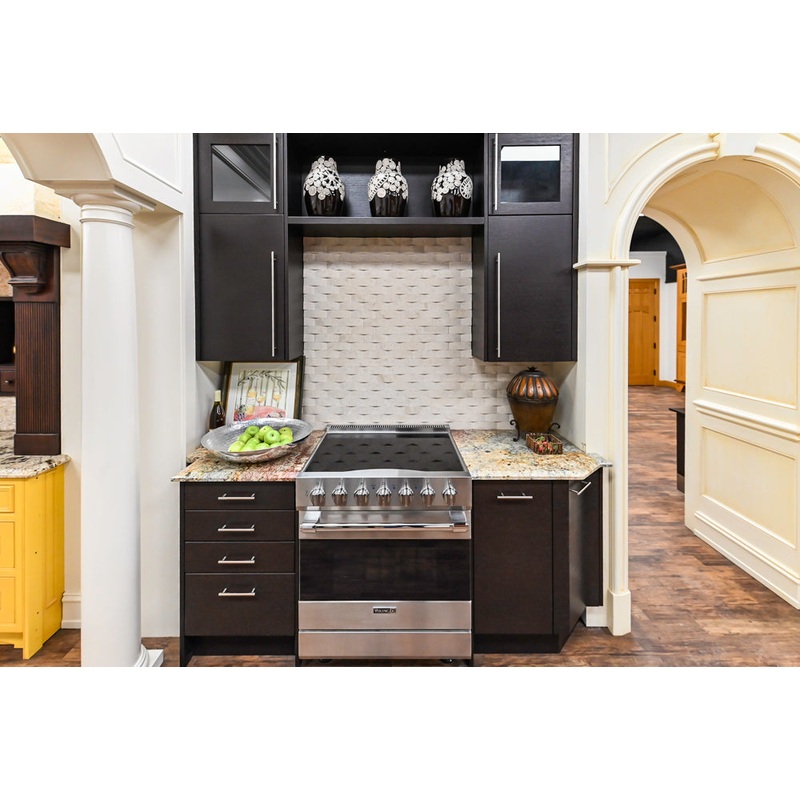 Downsview Modern Dark Brown Cooking Corner with Granite Countertops