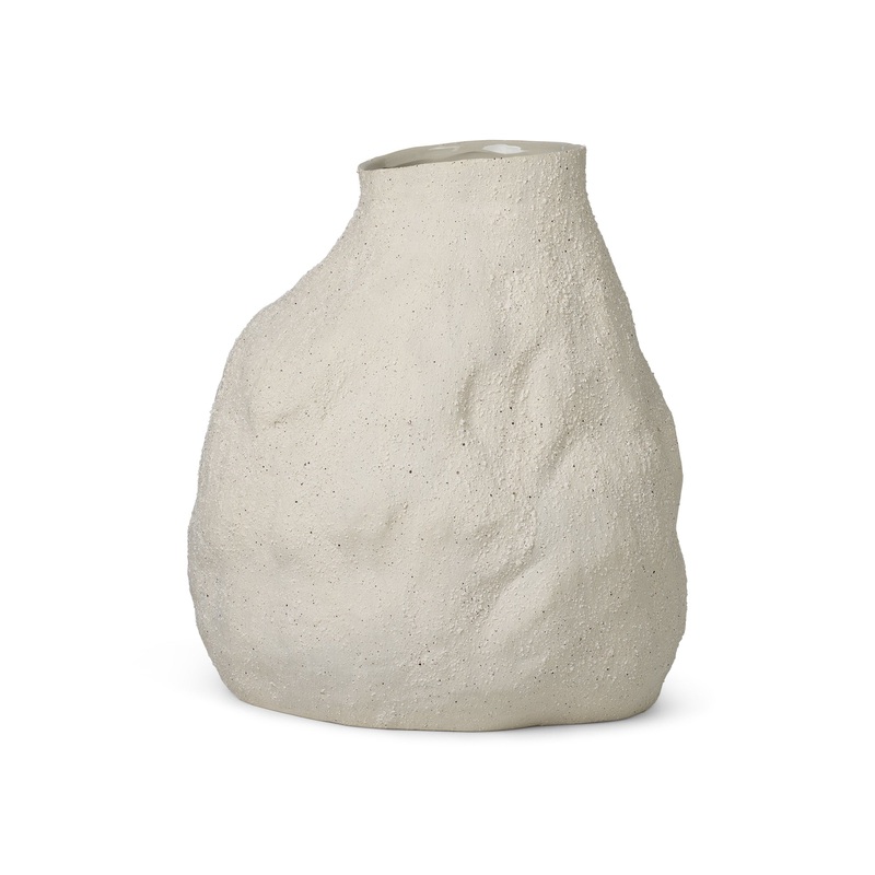 Vulca Vase