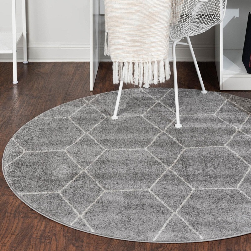Debrodie Geometric Light Gray Area Rug George Oliver Rug Size: Round 3′