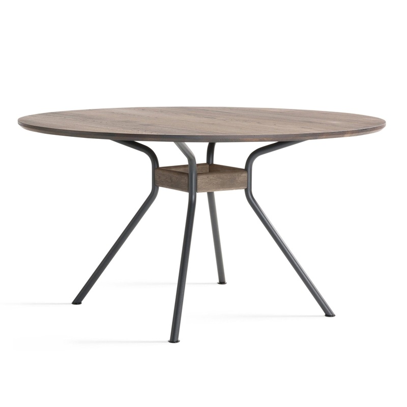 Beso Round Table – 130 cm x 75 cm