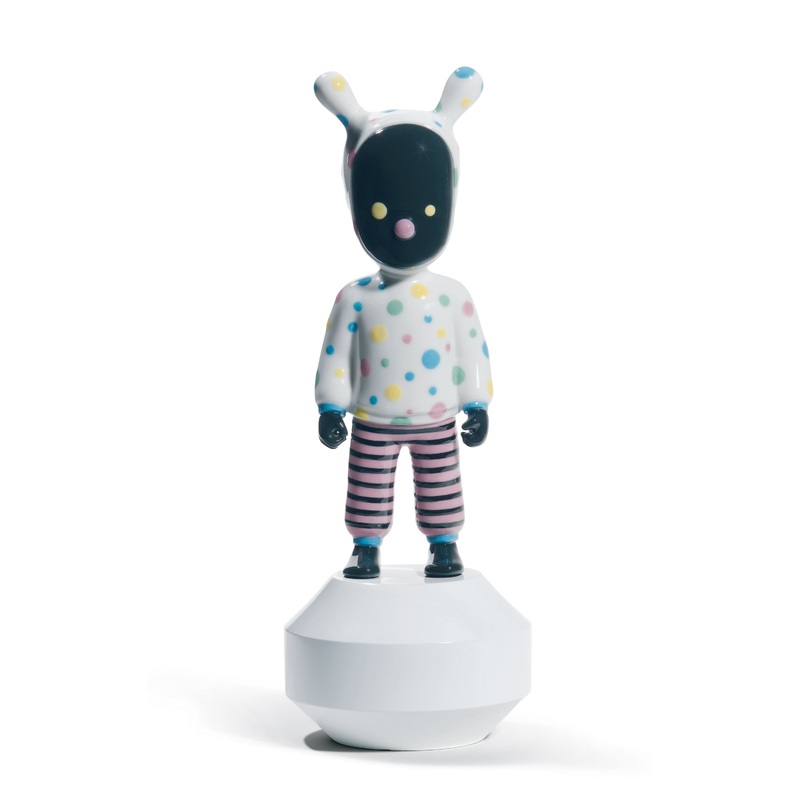 The Guest Figurine by Devilrobots – Little