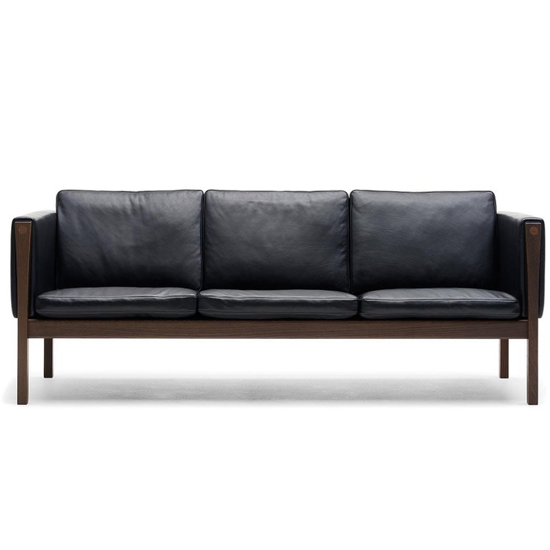 Wegner CH163 Sofa