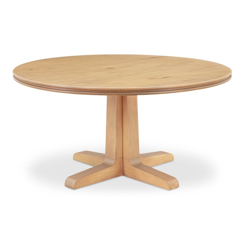 Elegant Vintage-Inspired Dining Table
