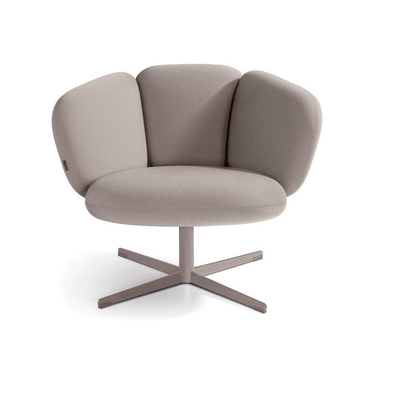 Bras Lounge Chair