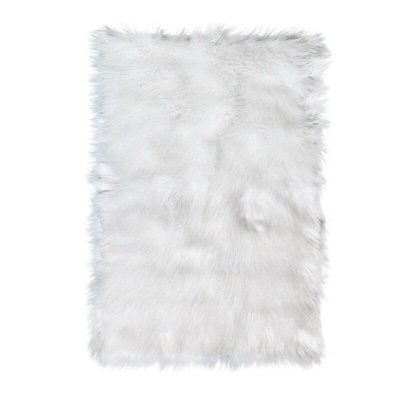 Charlotte Handmade Shag Faux Sheepskin White Area Rug-5’x7′